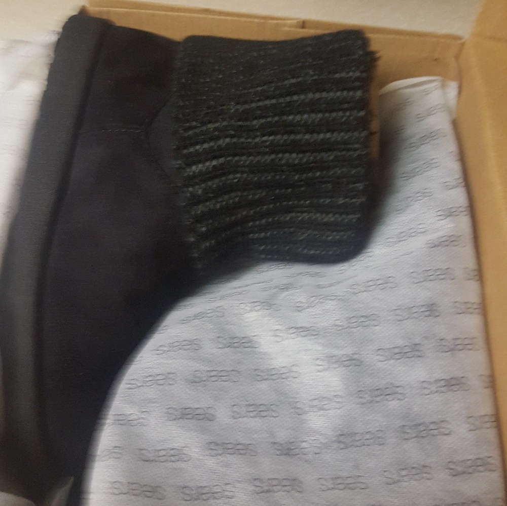 Boot - Picture 4 of 4